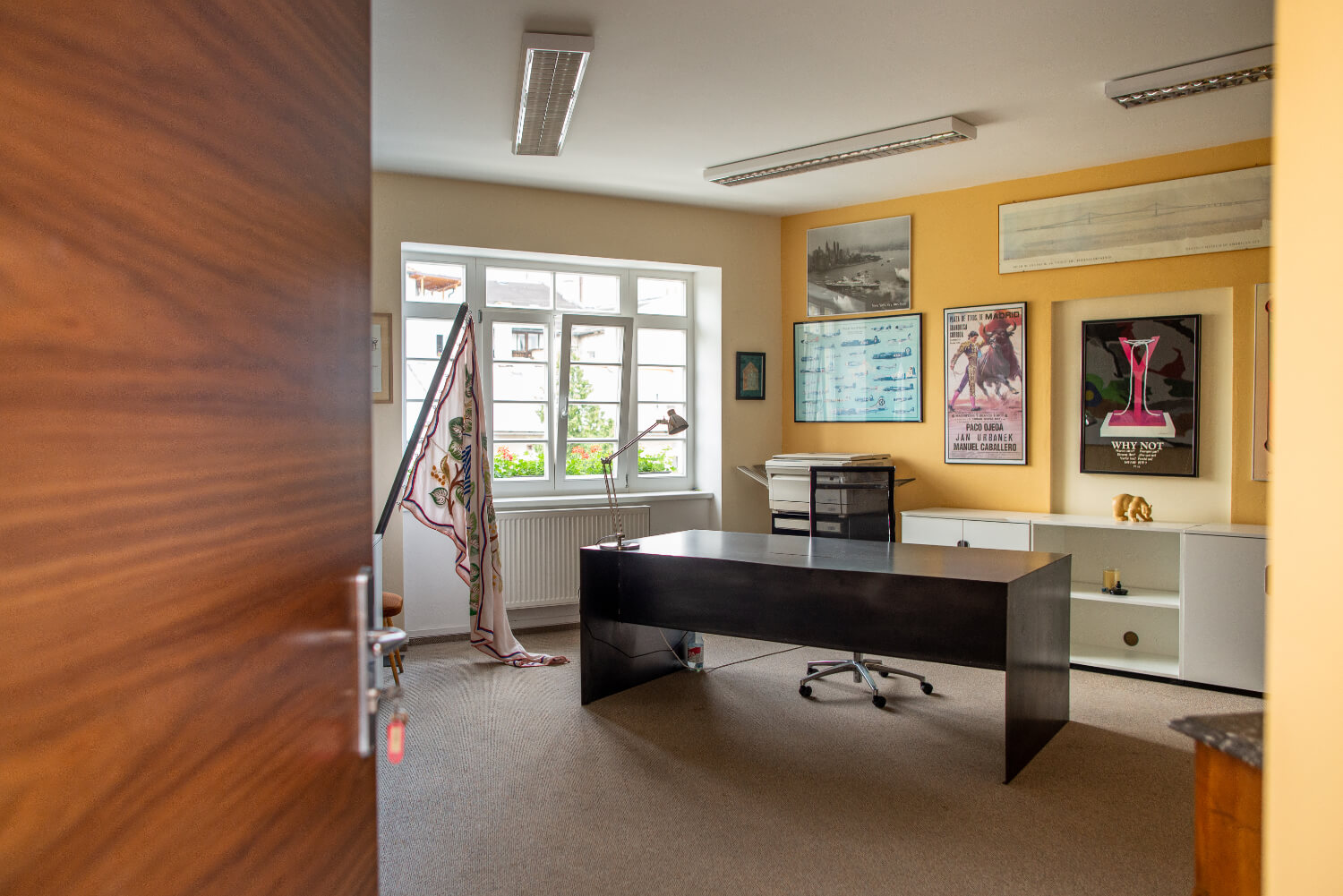 Budova Svět provozovaná OSAPO reality nabízí kanceláře a obchodní prostory v moderním stylu
